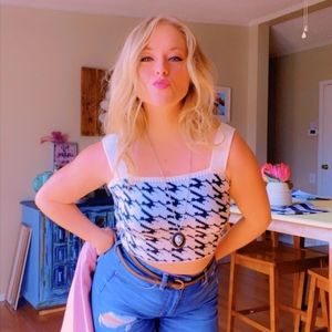 Meet your Posher, Alex